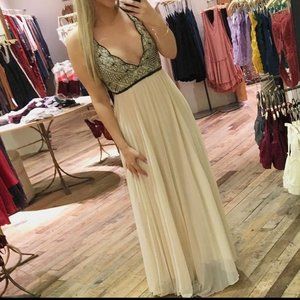 Free People embroidered pleated maxi dress- Size 2